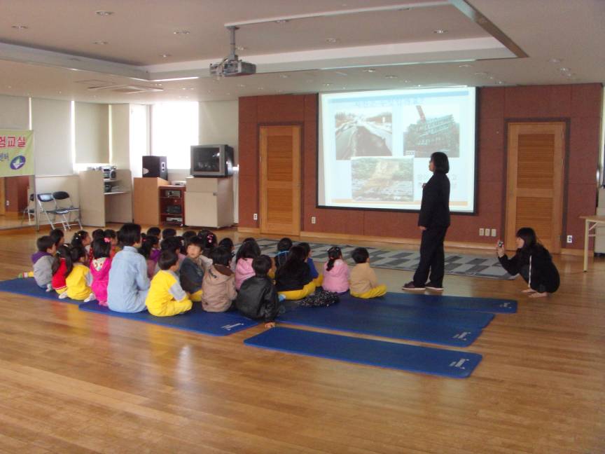 어린이교통생활안전체험교실(11.10 데커어린이집)