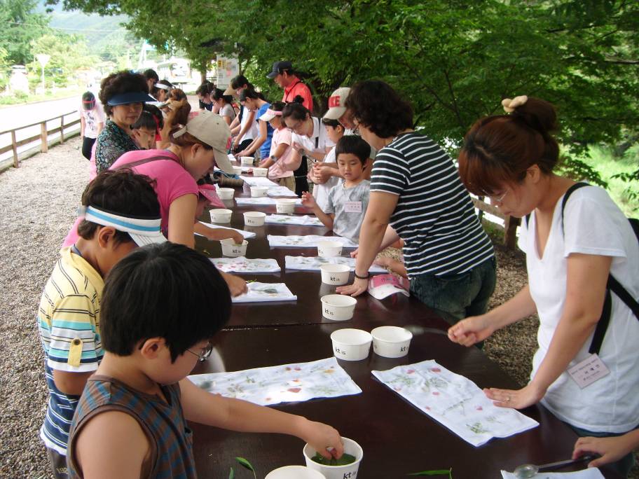 손수건꽃물들이기체험