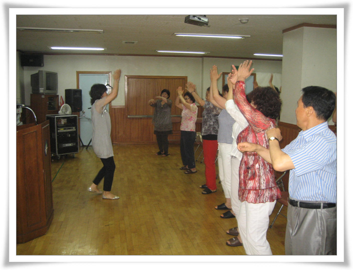 웃음치료 교실 개강(07.01)