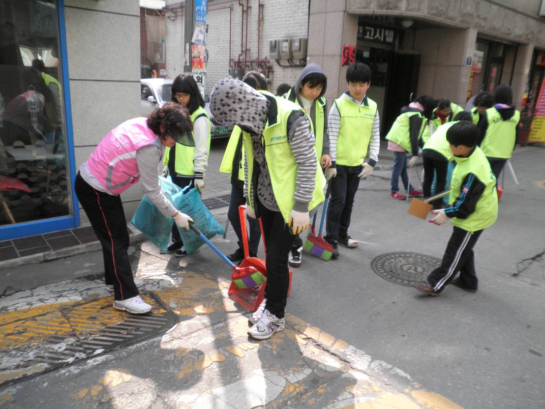 청소년과 함께하는 청소캠페인(4.9)