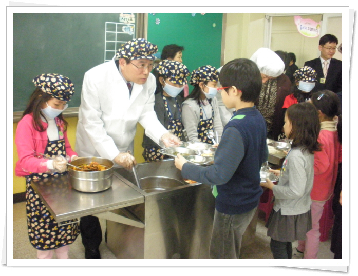 2.구의제3동장 친환경무상급식 1일배식체험(구남초등학교)