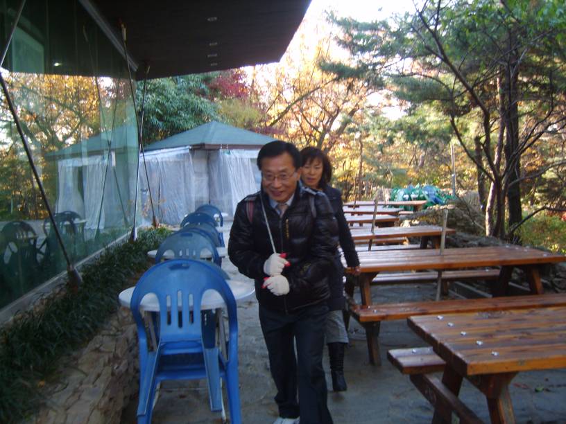 아차산 나무뿌리 흙덮기 행사