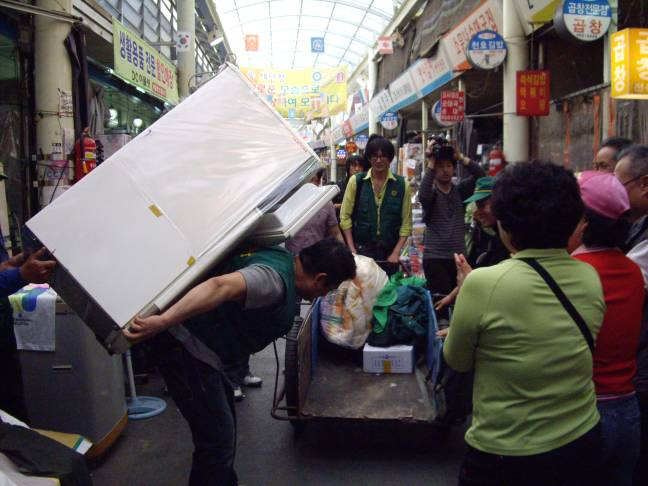 노룬산시장방문한 가수이무송4