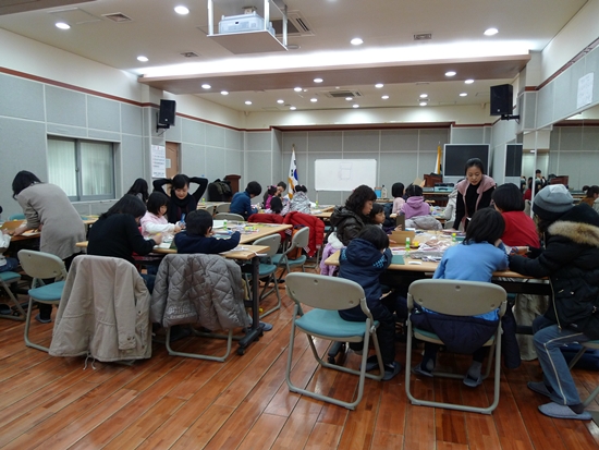 2010.3.10 <엄마와 만드는 북아트>