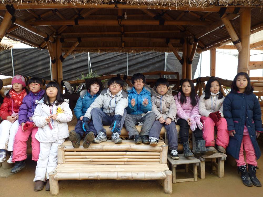 원두막에 앉아서~