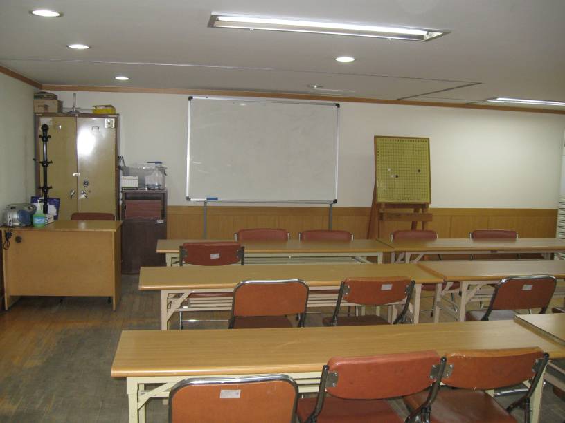 자치회관 2층 강의실