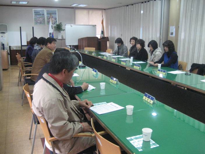 2009.11.16(월) 새마을문고회의 - 현안업무 전달 중!!