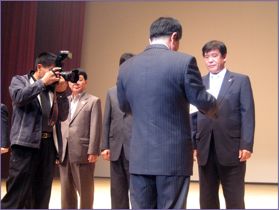 자치회관 페스티벌에서 구의3동 발표회 화합상 수여^^