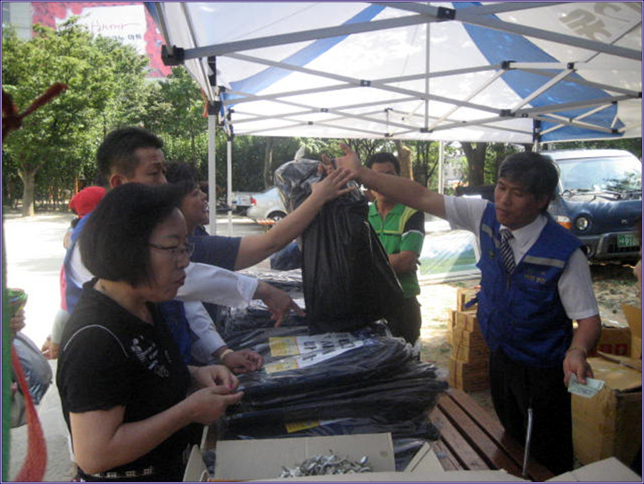 해피바이러스 봉사단 바자회 개최(9/10)