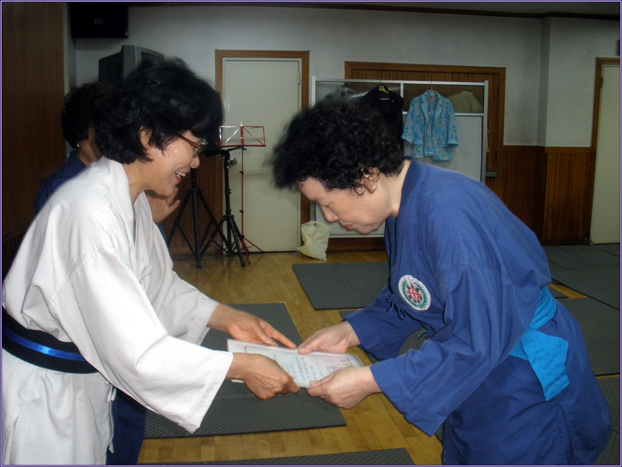 단전호흡아침A반 승단식(09.06.10)