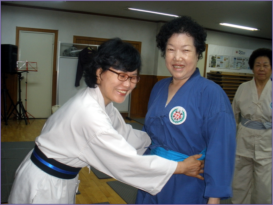 단전호흡아침A반 승단식(09.06.10)