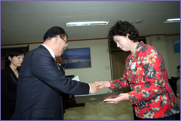 통장 수여식(2통)