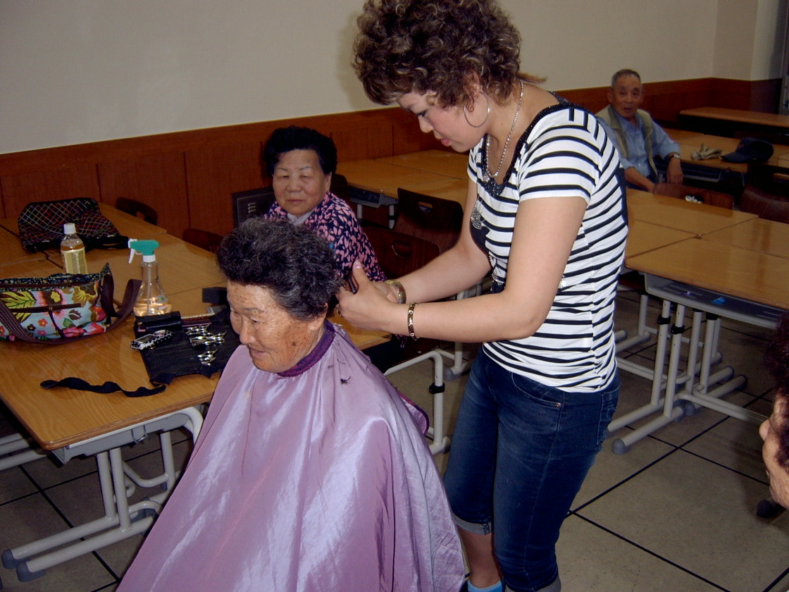 어르신무료이발(2009.5.26 매주 넷째주 화요일)