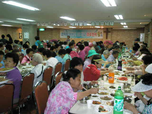 2009 어버이날 경로잔치 2