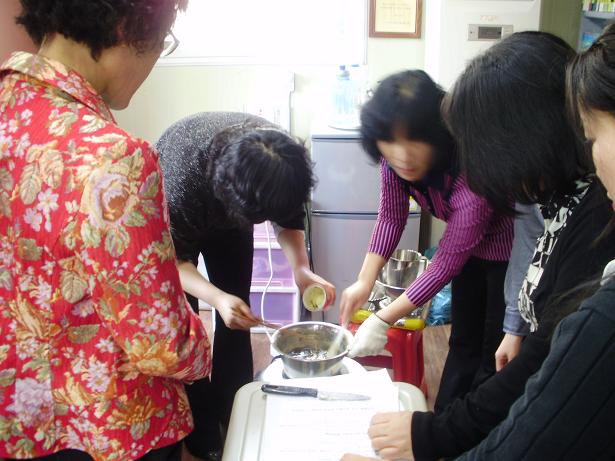 4.9 새마을 문고 천연비누 강좌5