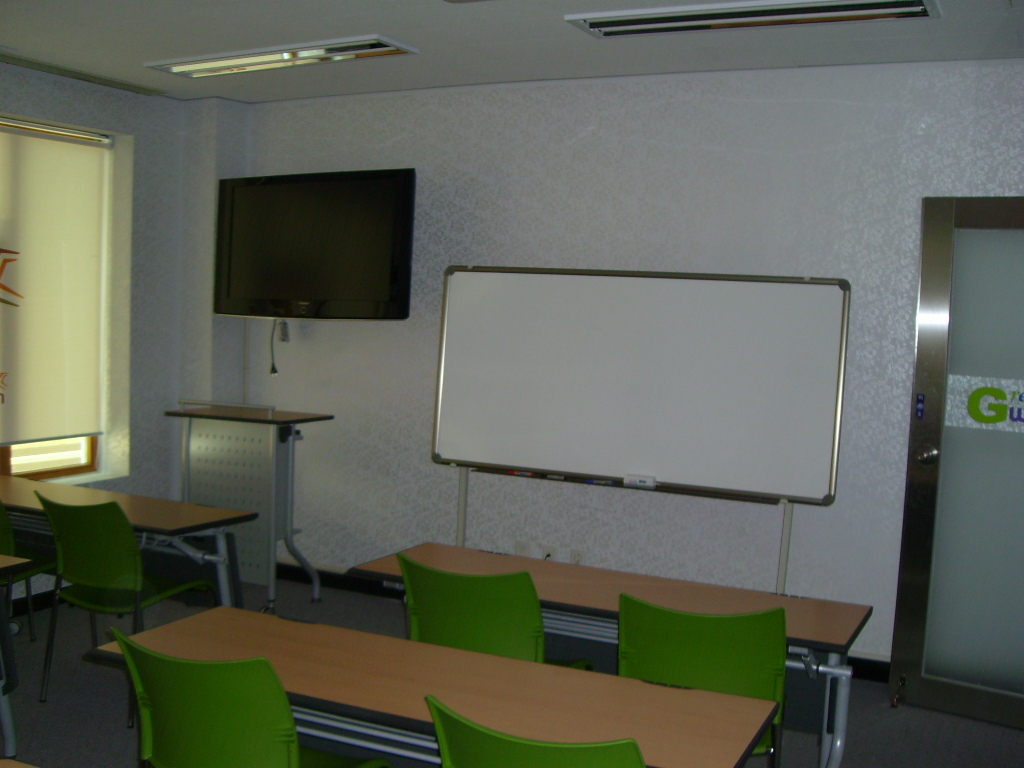 자양4동 청사내 도서관(소강의실 내)