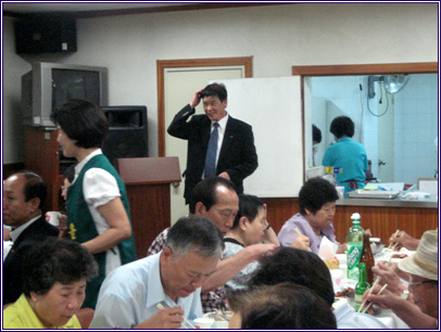 어르신사랑의점심드리기행사(08.08.21)