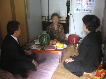 홀로사시는 어르신 생신 찾아 드리기(이순녀 할머니)