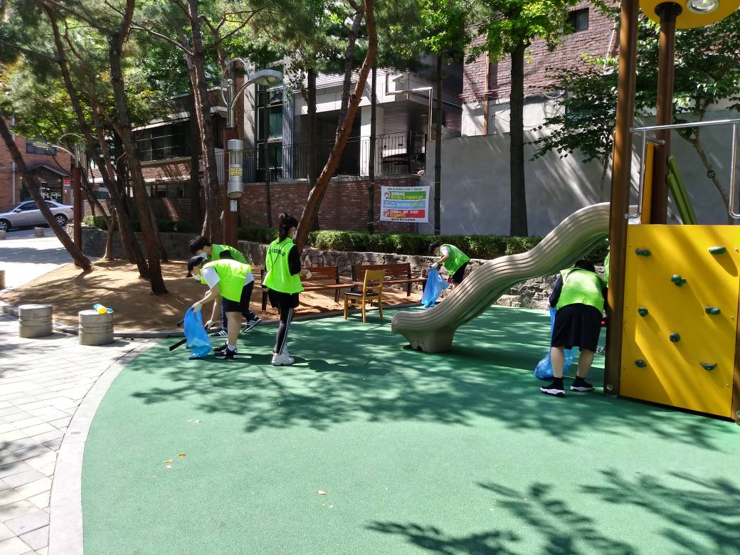 쓰레기 분리배출 교육 및 관내청소(자원봉사)-1