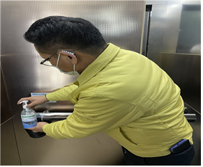 구의2동 건물내 엘리베이터 손소독제 리필