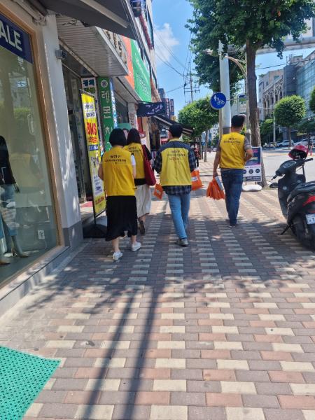 동 지역사회보장협의체 복지사각지대 발굴 거리홍보 캠페인