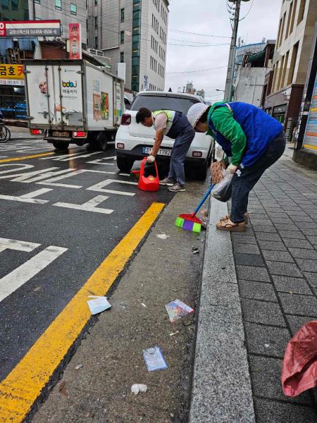 [자양1동] 10월 클린데이, 추석연휴 대청소-바르게살기위원회